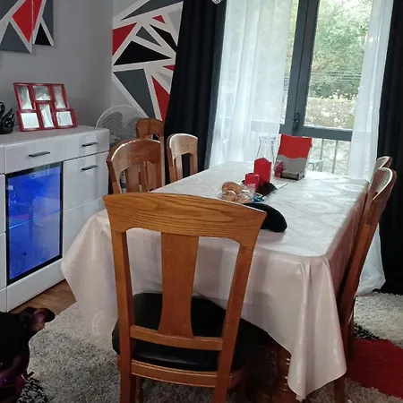 Piso A Pedreira Διαμέρισμα *